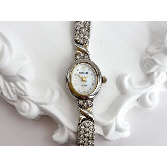 Gruen Silver Toned GR8702 Rhinestone Vintage Women's Wristwatch - 12mm - WORKS! - Picture 2 of 10